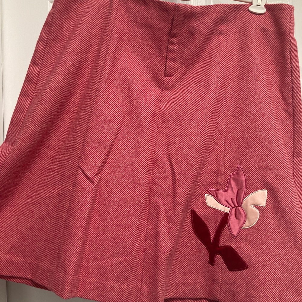 Betsy Johnson pink skirt size 10, perfect for spring!